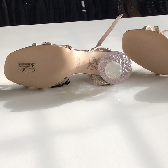 ZARA Sandal - Picture 2 of 4